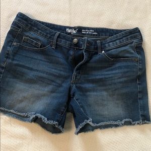 Mossimo Mid Rise Midi Shorts